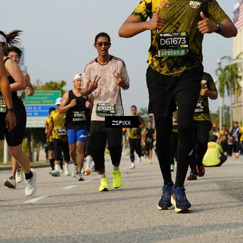 Runner Photo 6426354