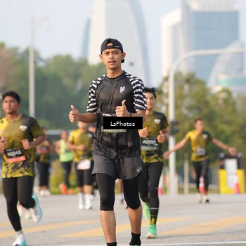 Runner Photo 6426360