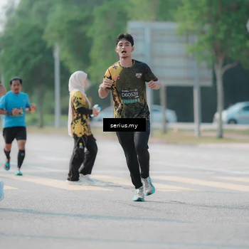 Runner Photo 6426361