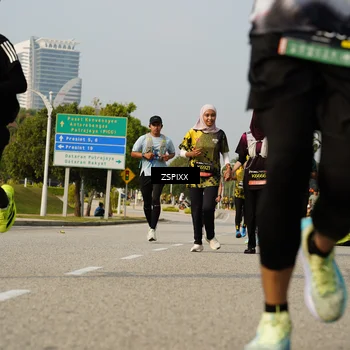 Runner Photo 6426390