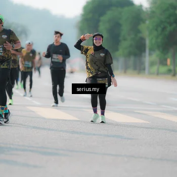 Runner Photo 6426399
