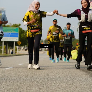 Runner Photo 6426419