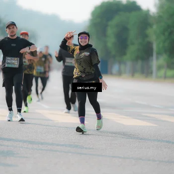 Runner Photo 6426428