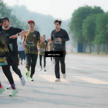 Runner Photo 6426430