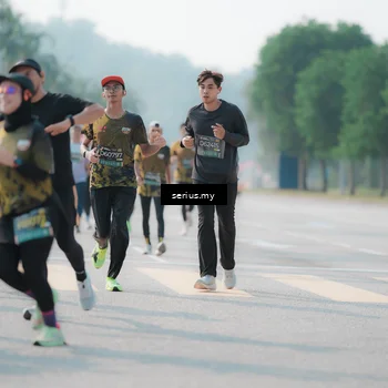 Runner Photo 6426438