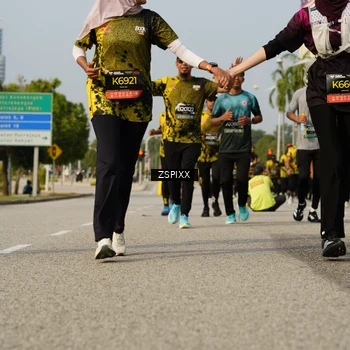 Runner Photo 6426446