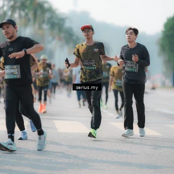 Runner Photo 6426447