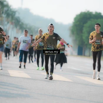 Runner Photo 6426493