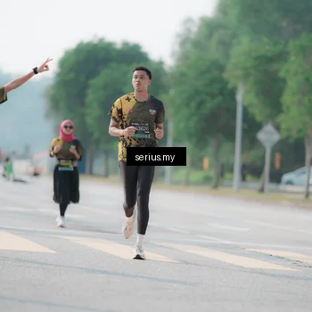 Runner Photo 6426498