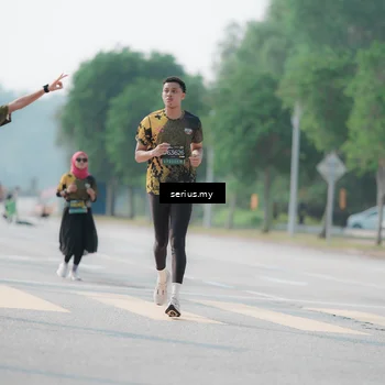 Runner Photo 6426503