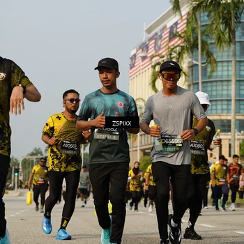Runner Photo 6426512