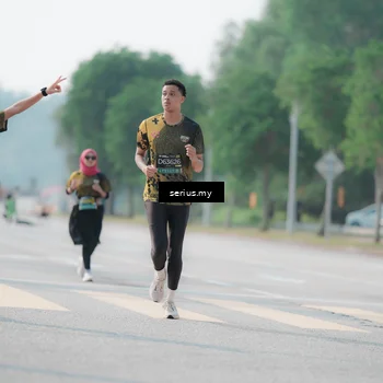Runner Photo 6426518