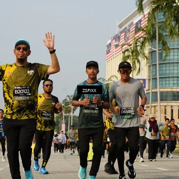 Runner Photo 6426530