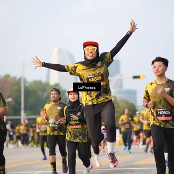 Runner Photo 6426536