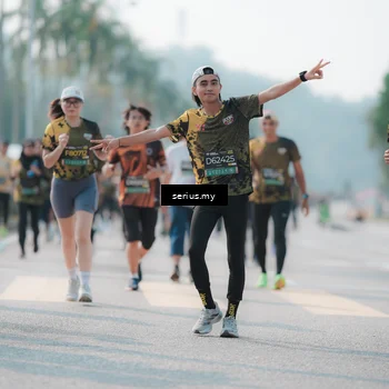 Runner Photo 6426543