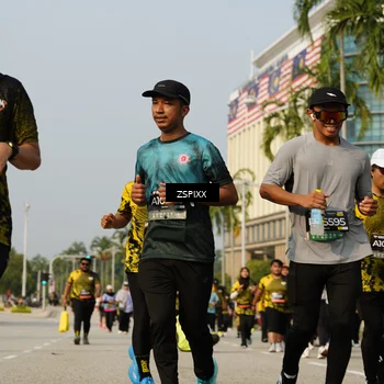 Runner Photo 6426551