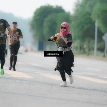 Runner Photo 6426564
