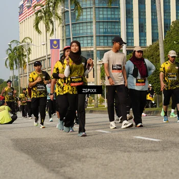 Runner Photo 6426575
