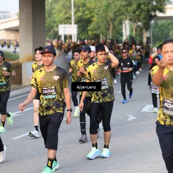 Runner Photo 6426577