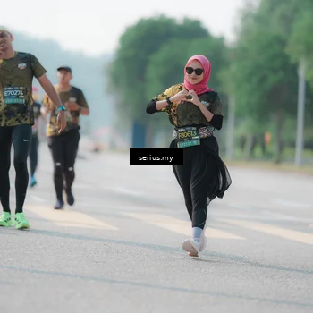 Runner Photo 6426578