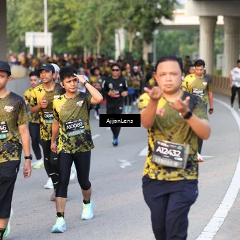 Runner Photo 6426589