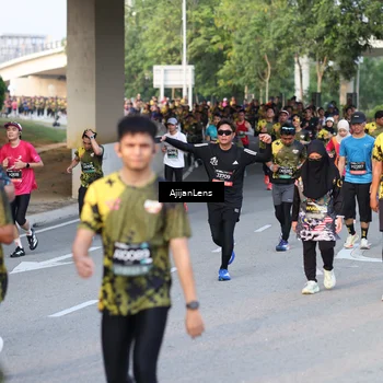 Runner Photo 6426638