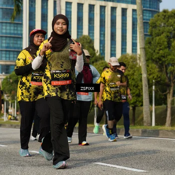 Runner Photo 6426654