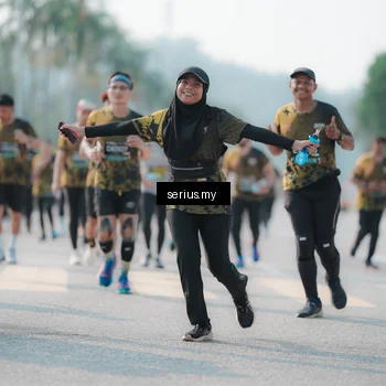 Runner Photo 6426655