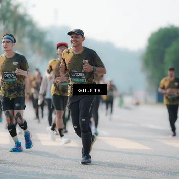 Runner Photo 6426698
