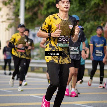 Runner Photo 6426723