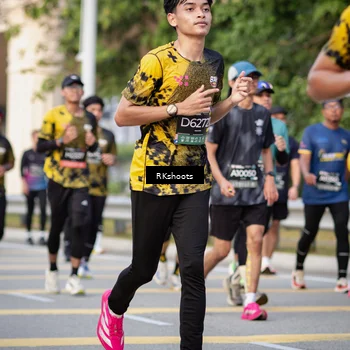 Runner Photo 6426747