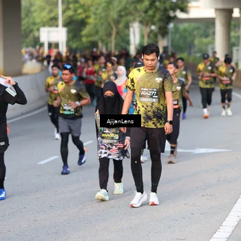 Runner Photo 6426789