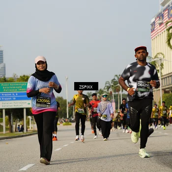 Runner Photo 6426860