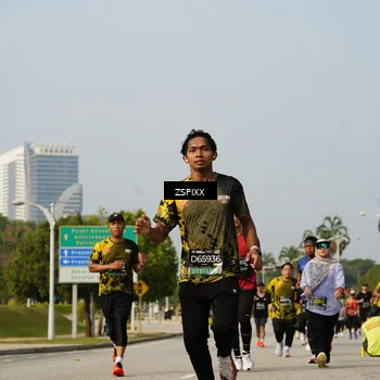 Runner Photo 6426872