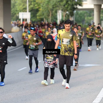 Runner Photo 6426878