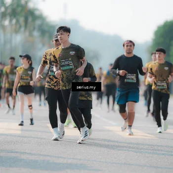 Runner Photo 6426920