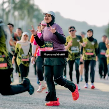 Runner Photo 6426941
