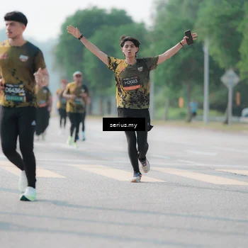 Runner Photo 6426980