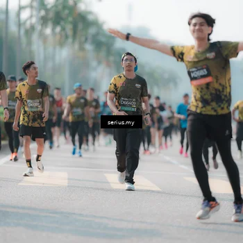 Runner Photo 6427017