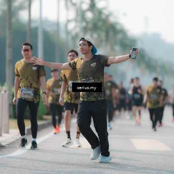 Runner Photo 6427036