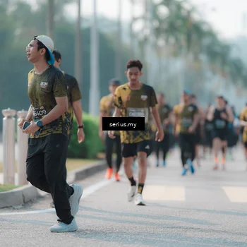 Runner Photo 6427037