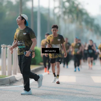 Runner Photo 6427041