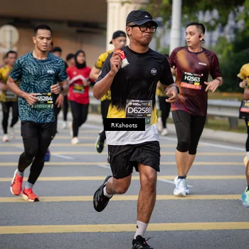 Runner Photo 6427049