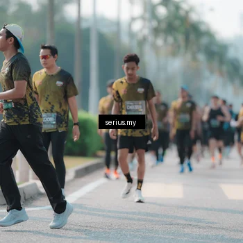 Runner Photo 6427050