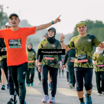 Runner Photo 6427056
