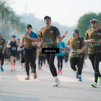 Runner Photo 6427063