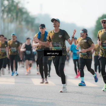 Runner Photo 6427072