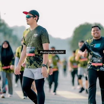 Runner Photo 6427077