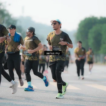 Runner Photo 6427082