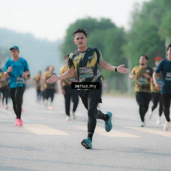 Runner Photo 6427084